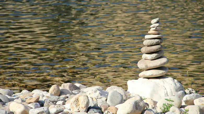 שכחו שעד הבוקר הן אמורות להיות אבן אחת. אילוסטרציה