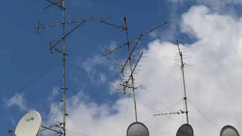 אנטנות, ארכיון