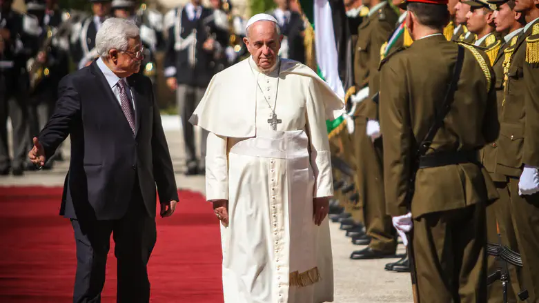 Mahmoud Abbas and Pope Francis