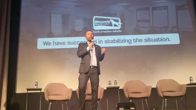 ישראל גנץ בכנס