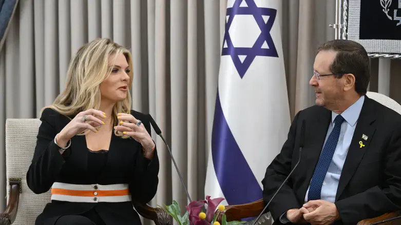 נשיא המדינה ומולן