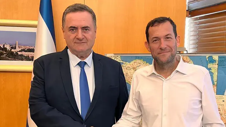 Yossi Dagan and Israel Katz