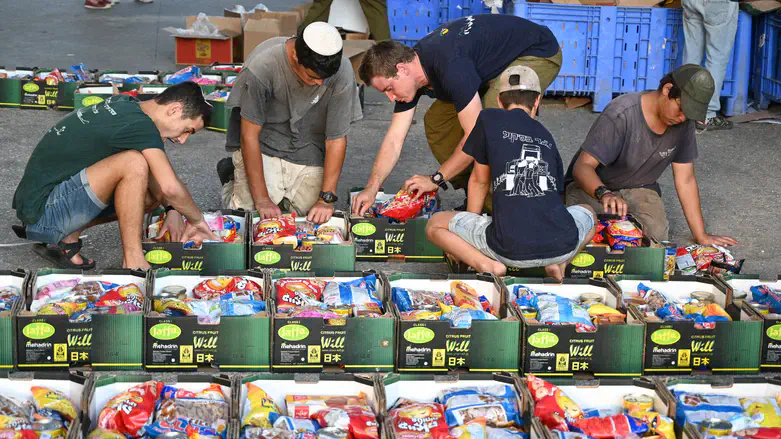 התנדבות ישראלית, אילוסטרציה