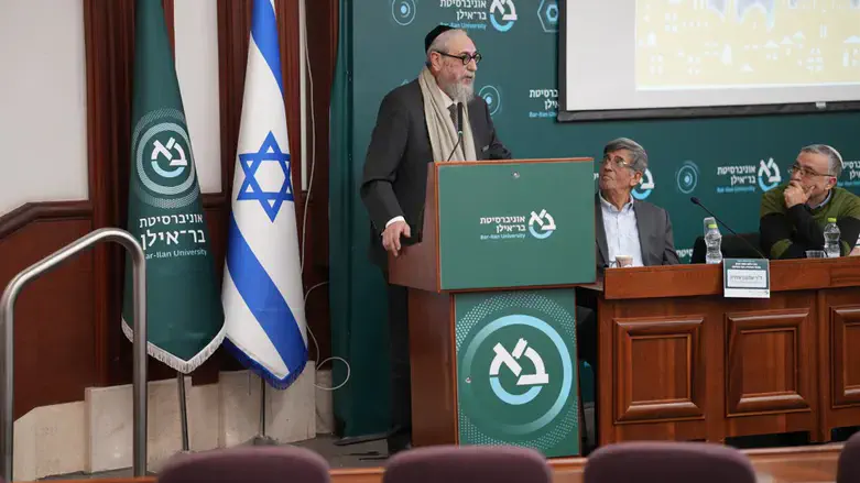 הרב חיים אמסלם בכנס
