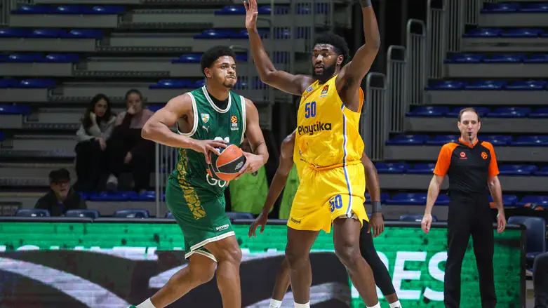 טרביון וויליאמס בהופעת בכורה