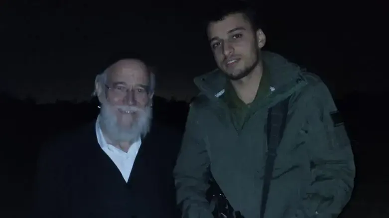 הרב יצחק בר חיים עם אוריאל פרץ