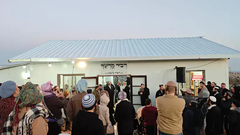 חנוכת בית הכנסת דביר קדשך