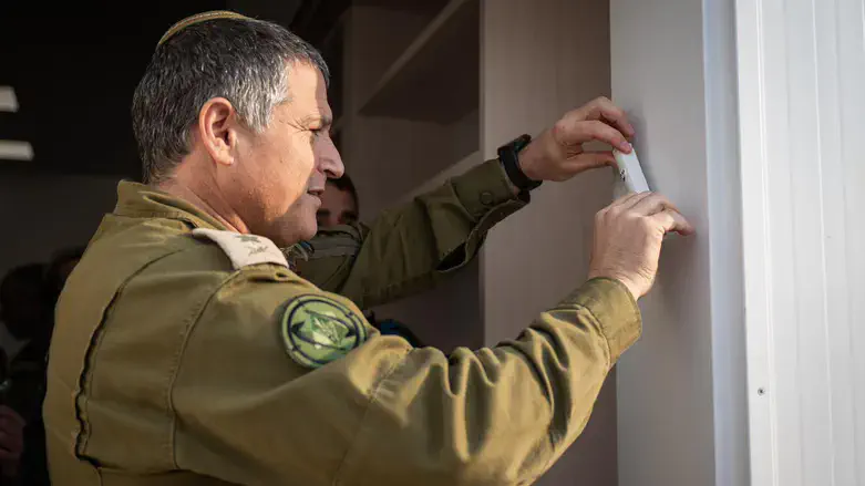 האלוף דוד זיני