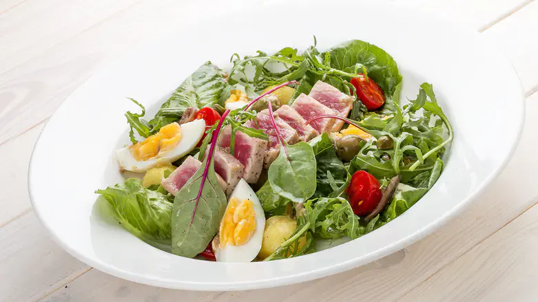 סלט ניסואז גורמה