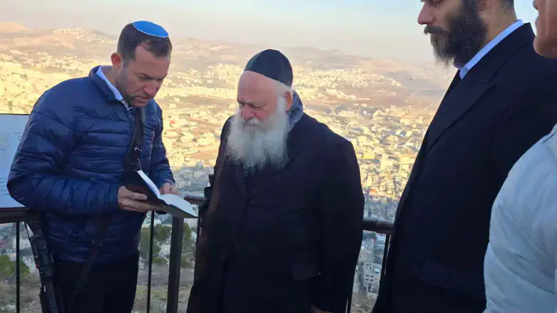 דגן וגולדקנופף