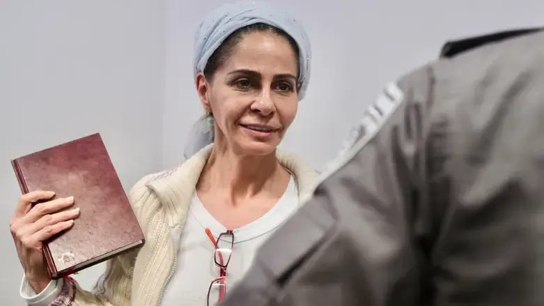 ענבל אור בדיון