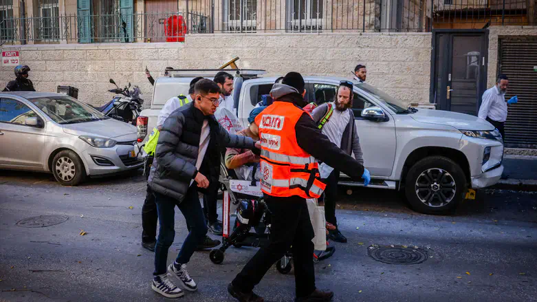 קפלר מפונה לבית החולים