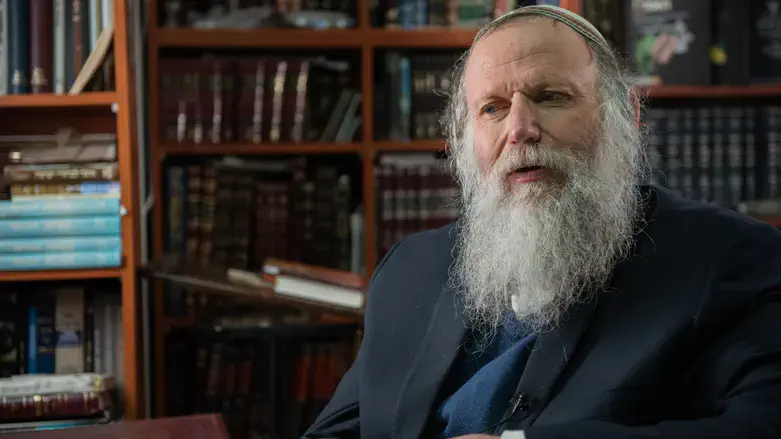 הרב יהושע מרדכי שמידט
