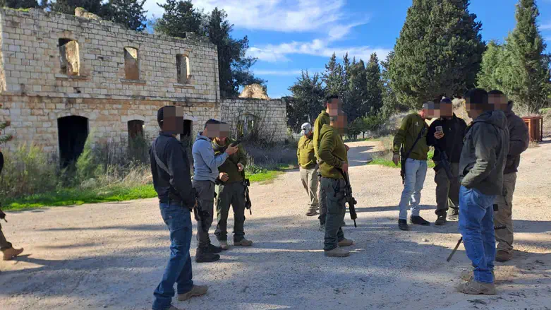 חברי כיתת הכוננות בטיול