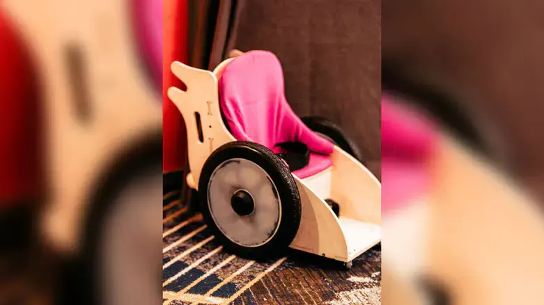 "גלגלושים" – כסאות גלגלים המותאמים לפעוטות