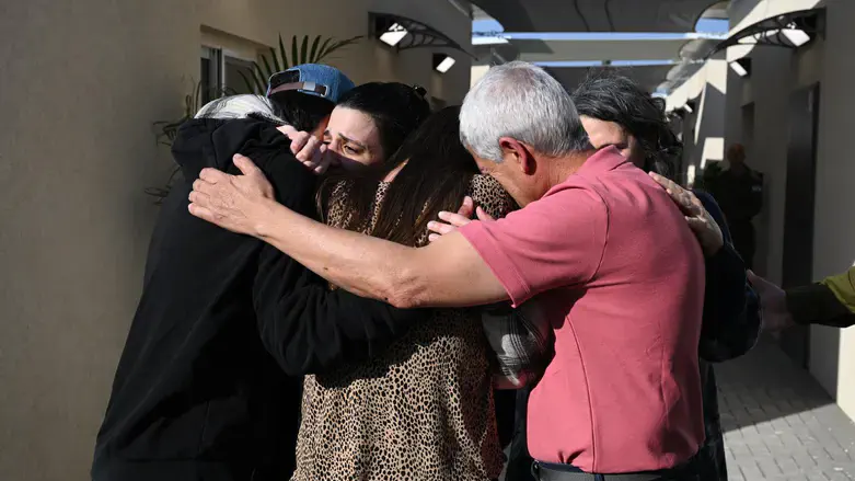 Arbel Yehud with her family