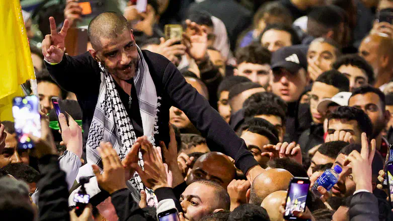 Zubeidi admits failure of violence culture in campaign against Israel