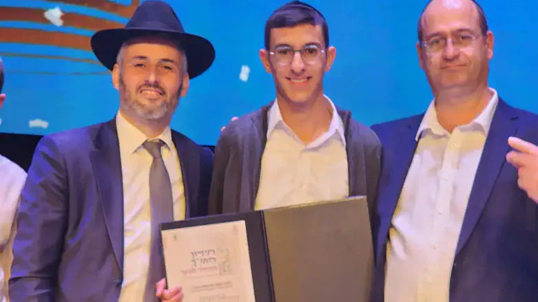 הזוכה