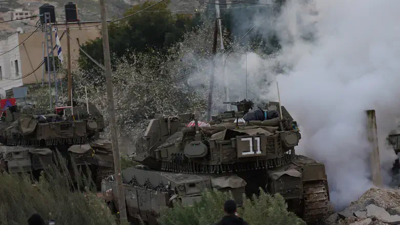 Tanks in Samaria