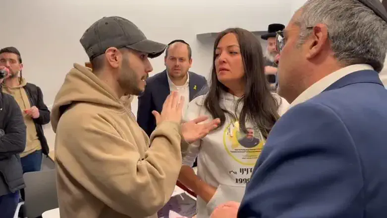 Eliya Cohen with Ori Danino's parents