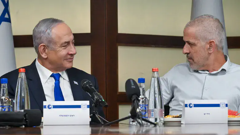 Netanyahu with Ronen Bar