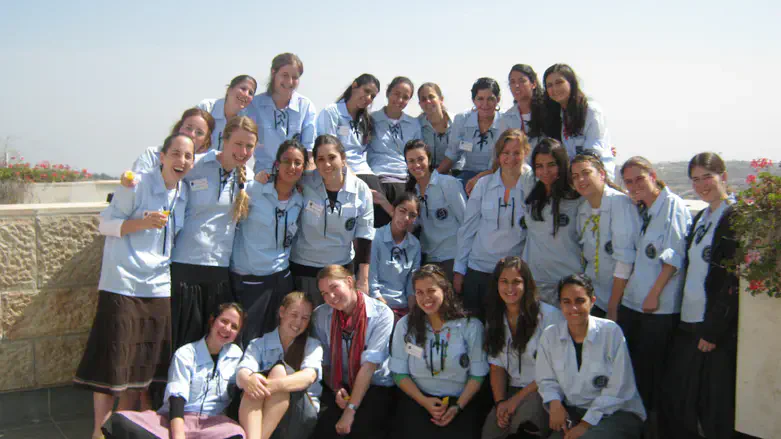 Bnei Akiva leaders: Fostering love for Israe