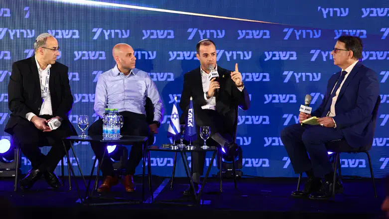 משתתפי מושב הכלכלה בכנס ירושלים