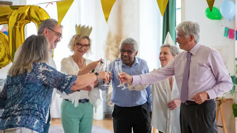 להתחדש בגיל השלישי