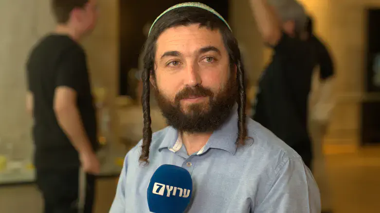 צבי סוכות