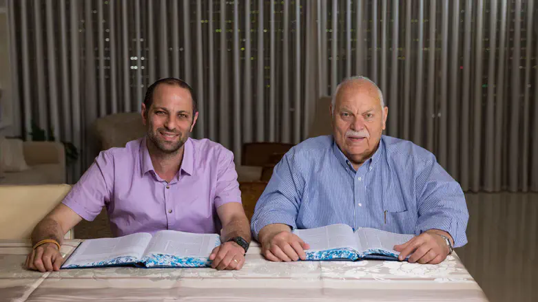 חיים פרייליכמן עם הבן מאיר