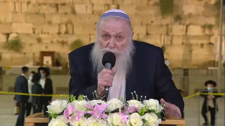 Rabbi Chaim Drukman at the Kotel