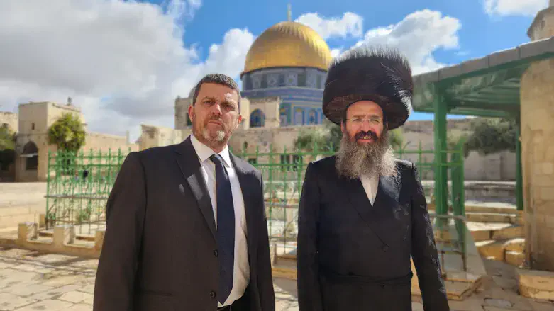 עמית הלוי עם הרב אלבוים בהר הבית