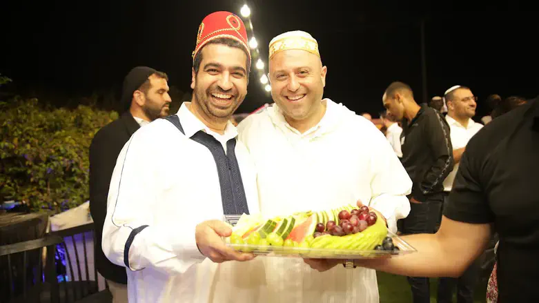 גבי וצוריאל במימונה