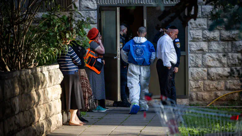 Parents Found Dead, 4 Young Orphans Alone