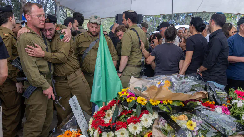 הלוויתו של רס"ר אסף כפרי
