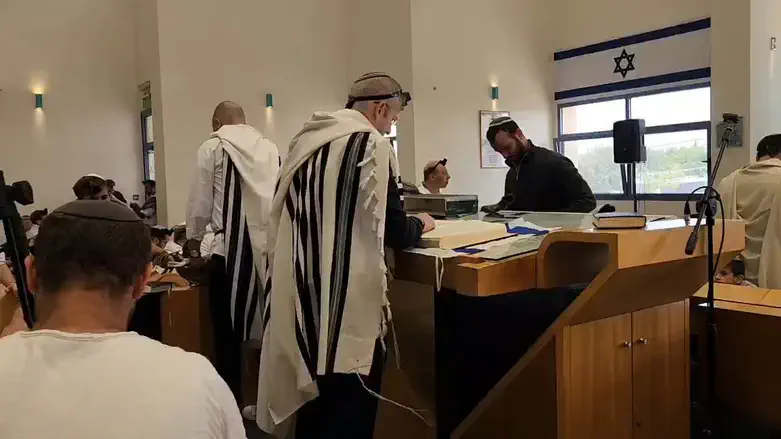 Reading the Haftorah