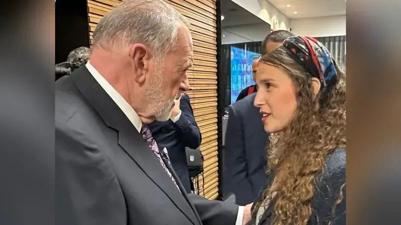 Huckabee and Orit Mark Ettinger