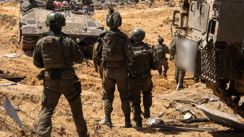IDF forces operate in Gaza