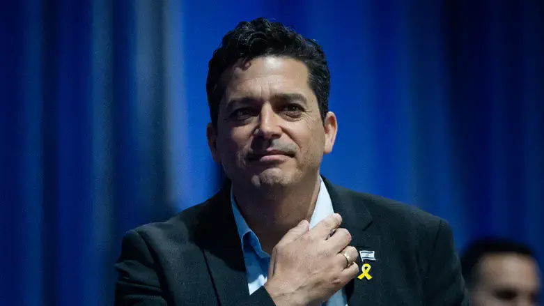 Амихай Шикли