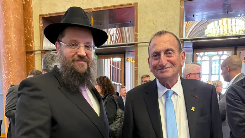 הרב טייכטל ורון חולדאי