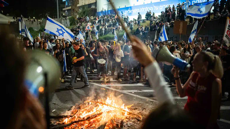 המחאה באיילון