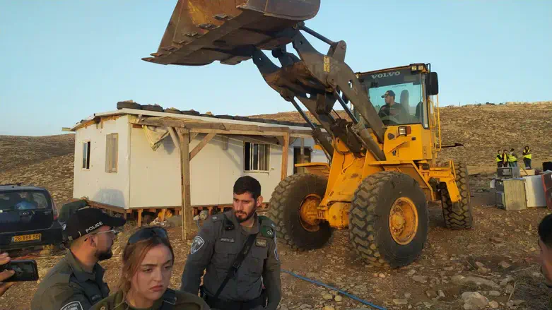 Demolitions at Noda B'Yehuda