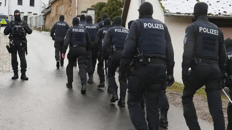 Police raid suspected members of the Reichsbürger far-right group, Germany, Dec. 7, 2022.