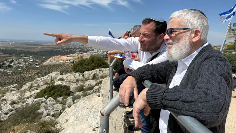 גוטניק ודגן