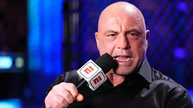 Joe Rogan anchors broadcast event in 2022.