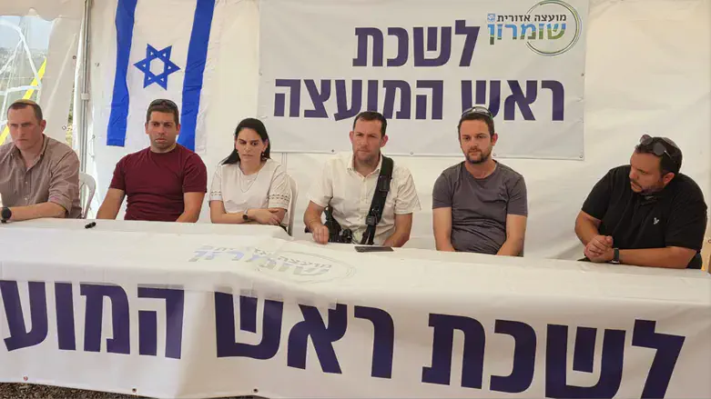 לשכתו של יוסי דגן בזירת הפיגוע
