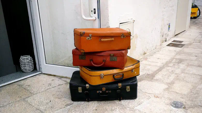 Moving Out, illustration