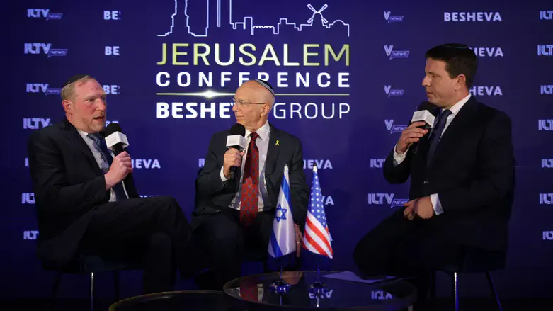 הרב יהושע פס וטוני גילברט