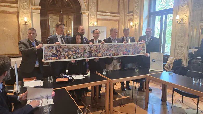 The launch of the caucus