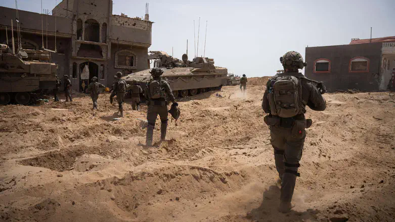 IDF forces operate in Gaza
